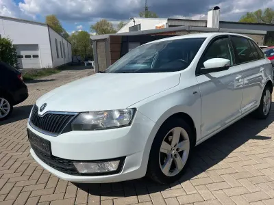 Gebraucht Skoda Rapid Drive 90 PS (66 kW) 2017 Weiß Kleinwagen