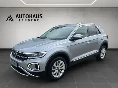 Gebraucht VW T-Roc Style 150 PS (110 kW) 2023 Silber SUV