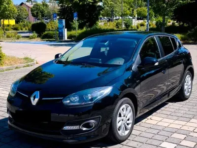 Gebraucht Renault Mégane III LIMITED 110 PS (80 kW) 2015 Schwarz Limousine