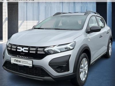 Gebraucht Dacia Sandero Essentiel 122 PS (89 kW) 2023 Silber Limousine