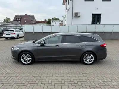 Gebraucht Ford Mondeo Titanium 150 PS (110 kW) 2018 Grau Limousine