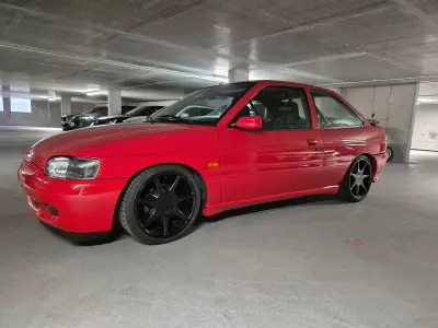 Gebraucht Ford Escort RS 147 PS (108 kW) 1995 Rot Limousine