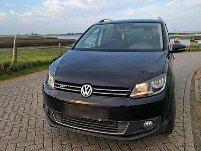 VW Touran Cross