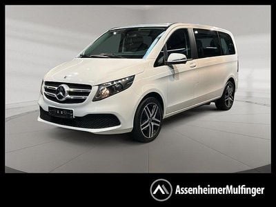 Arktikweiss Gebraucht 2021 Mercedes V220 Van / Kleinbus | 44.890 € (Fairer Preis)