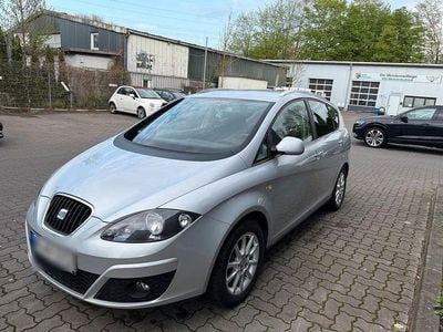 Gebraucht Seat Altea XL 105 PS (77 kW) 2011 Silber Van / Kleinbus