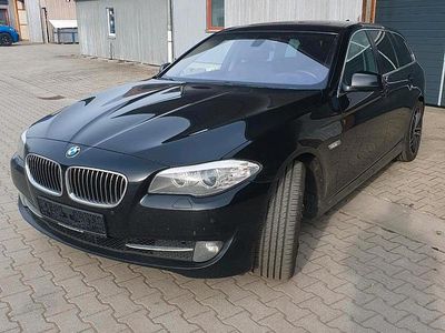 Gebraucht BMW 520 184 PS (135 kW) 2010 Schwarz Kombi
