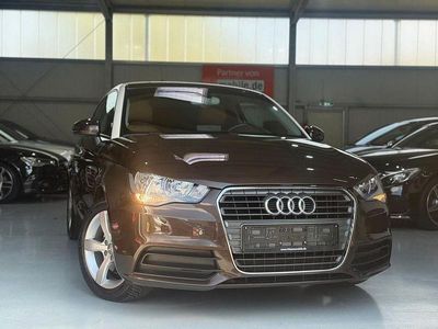 Gebraucht Audi A1 Attraction 122 PS (89 kW) 2011 Braun Kleinwagen