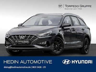 Gebraucht Hyundai i30 Trend 120 PS (88 kW) 2023 Andere dark knight Kombi