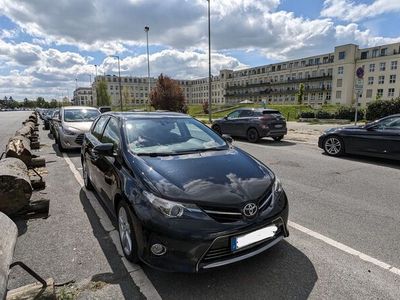 gebraucht Toyota Auris 1,6-l-Valvematic Executive