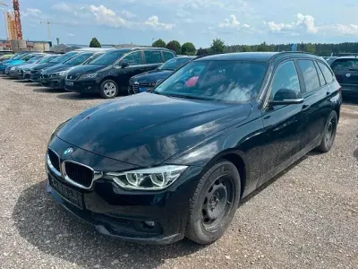 Gebraucht BMW 320 Advantage 190 PS (139 kW) 2016 Schwarz Kombi