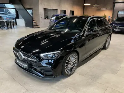 Gebraucht Mercedes 300 AMG line 265 PS (194 kW) 2022 Schwarz Limousine