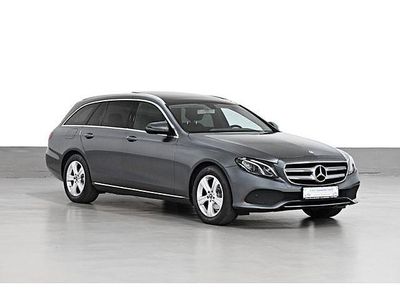 Używany Mercedes E220 Avantgarde 194 KM (142 kW) 2017 Szary Kombi