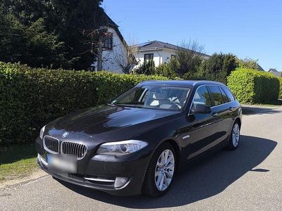 Usata BMW 530 245 CV (180 kW) 2010 Nero Station wagon