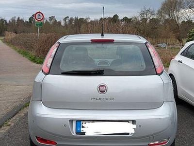 Gebraucht Fiat Punto 69 PS (50 kW) 2013 Silber Kleinwagen