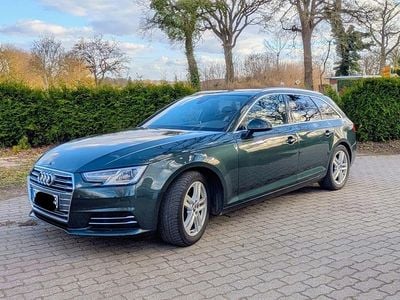 Gebraucht Audi A4 Sport 190 PS (139 kW) 2018 Grün Kombi
