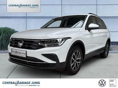 Pure white Gebraucht 2022 VW Tiguan Life SUV | 27.380 € (Guter Preis)
