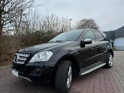 Gebraucht Mercedes ML350 224 PS (164 kW) 2009 Schwarz SUV
