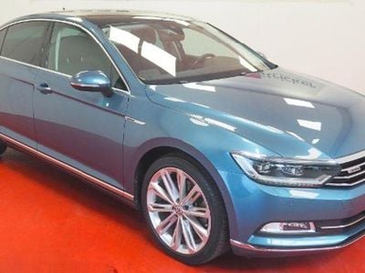 Blau Gebraucht 2017 VW Passat Highline Limousine | 19.650 € (Fairer Preis)