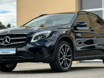 Gebraucht Mercedes GLA200 AMG 136 PS (100 kW) 2018 Schwarz SUV