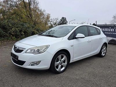Schneeweiss/summitwhite/arctic Gebraucht 2011 Opel Astra Limousine | 1.690 € (Fairer Preis)