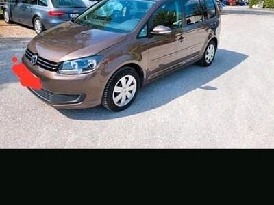 Gebraucht VW Touran 140 PS (102 kW) 2012 Braun Van / Kleinbus