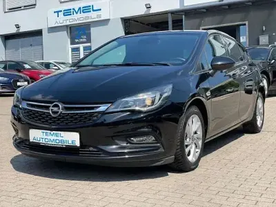 Gebraucht Opel Astra S 105 PS (77 kW) 2017 Schwarz Limousine