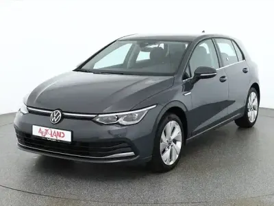 Gebraucht VW Golf VIII Style 150 PS (110 kW) 2021 Grau Limousine