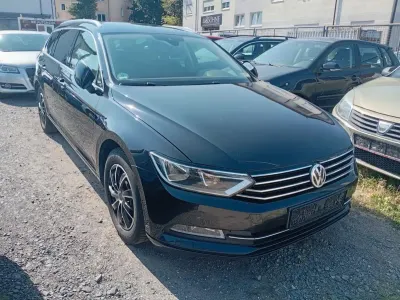 Gebraucht VW Passat Comfortline 150 PS (110 kW) 2018 Schwarz Kombi