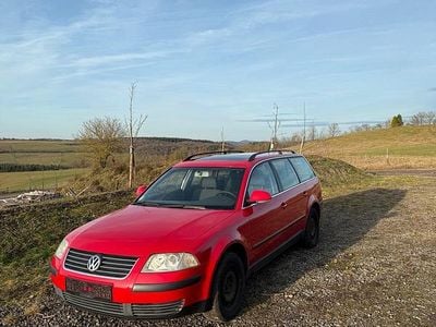 Rot Gebraucht 2004 VW Passat Comfortline Kombi | 1.300 € (Guter Preis)