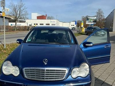 Mercedes C240