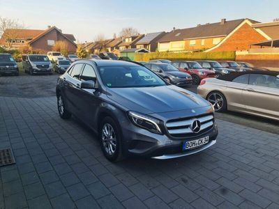Mercedes GLA200