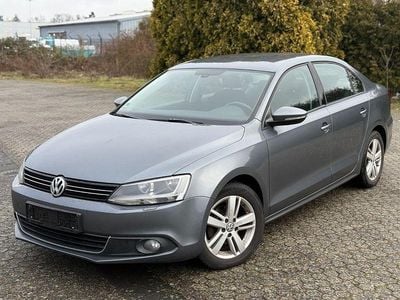 Gebraucht VW Jetta Comfortline 105 PS (77 kW) 2011 Grau Limousine