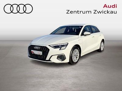 Gebraucht Audi A3 Sportback e-tron Basis 150 PS (110 kW) 2022 Weiß Kleinwagen