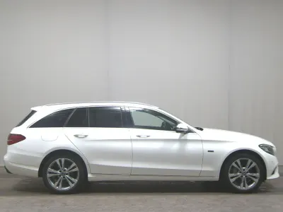 Usata Mercedes C300e Avantgarde 306 CV (225 kW) 2021 Bianco Station wagon