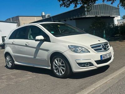 Mercedes B180