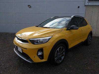 Second-hand Kia Stonic Platinum Edition 120 CP (88 kW) 2019 Galben SUV