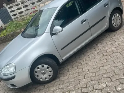 Gebraucht VW Golf IV 75 PS (55 kW) 2005 Silber Limousine
