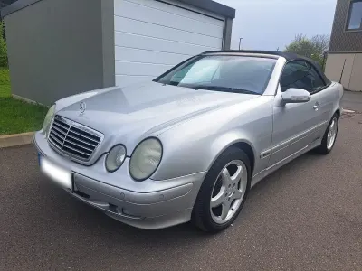Usata Mercedes CLK230 Elegance 192 CV (141 kW) 2000 Argento Cabrio