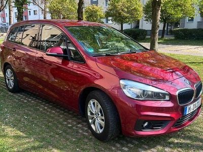 Second-hand BMW 218 Advantage 136 CP (100 kW) 2015 Roșu Break