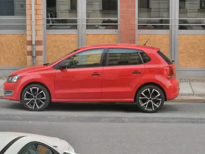 Usata VW Polo 75 CV (55 kW) 2010 Rosso Utilitaria