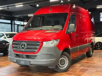Gebraucht Mercedes Sprinter 190 PS (139 kW) 2021 Rot Van