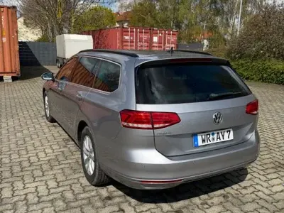 Gebraucht VW Passat Comfortline 150 PS (110 kW) 2018 Grau Kombi
