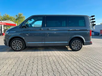 Gebraucht VW Multivan Generation Six 150 PS (110 kW) 2021 Grau Van / Kleinbus
