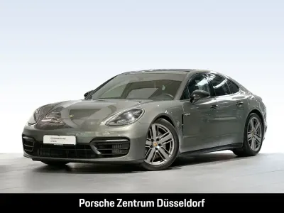 Gebraucht Porsche Panamera 4 E-Hybrid Platinum Edition 462 PS (339 kW) 2023 Aventuringrünmetallic Kleinwagen