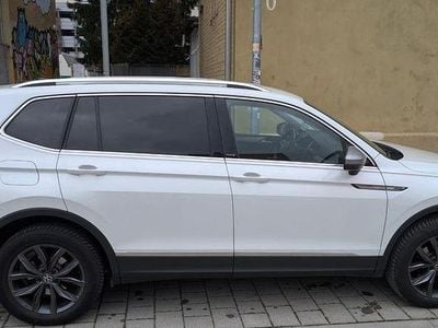 Gebraucht VW Tiguan Allspace Move 150 PS (110 kW) 2023 Weiß SUV