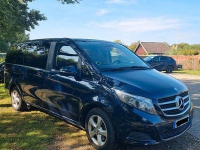 Mercedes V220
