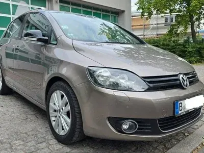 Gebraucht VW Golf Plus Cross Style 86 PS (63 kW) 2011 Braun Van / Kleinbus
