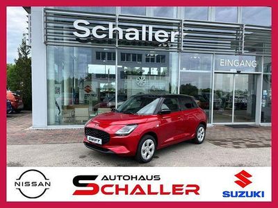Neu Suzuki Swift Comfort 83 PS (61 kW) 2025 Burning red pearl metallic Kleinwagen