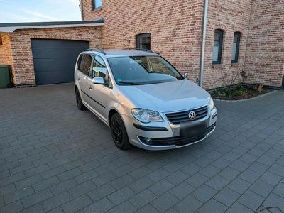 Gebraucht VW Touran 105 PS (77 kW) 2007 Silber Van / Kleinbus