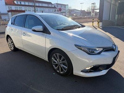 Gebraucht Toyota Auris Executive 116 PS (85 kW) 2016 Weiß Limousine